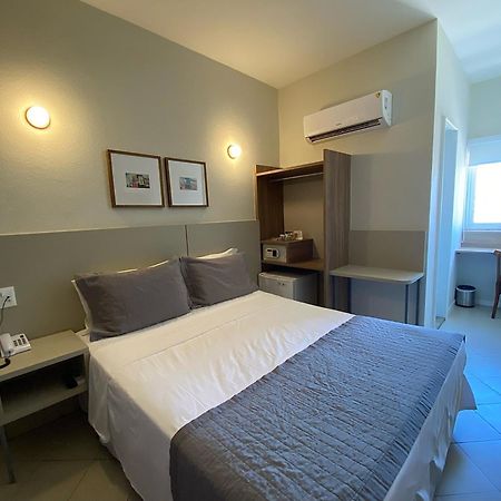 Malibu Plaza Hotel Lauro de Freitas Extérieur photo