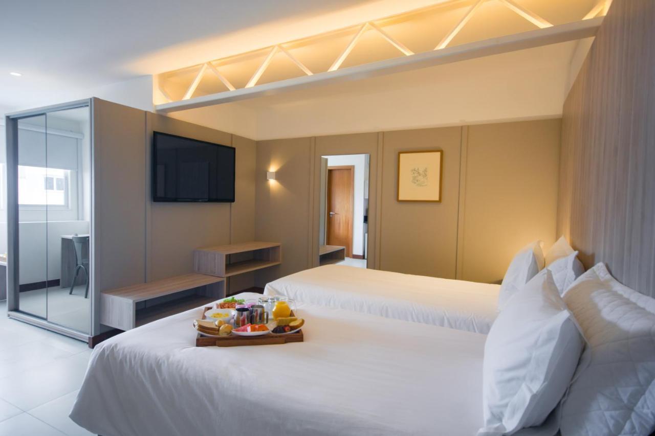 Malibu Plaza Hotel Lauro de Freitas Extérieur photo