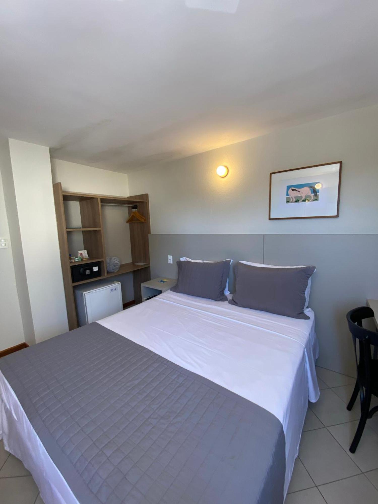 Malibu Plaza Hotel Lauro de Freitas Extérieur photo