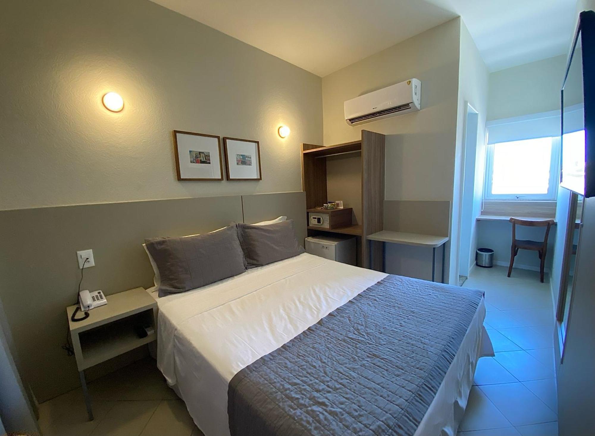 Malibu Plaza Hotel Lauro de Freitas Extérieur photo