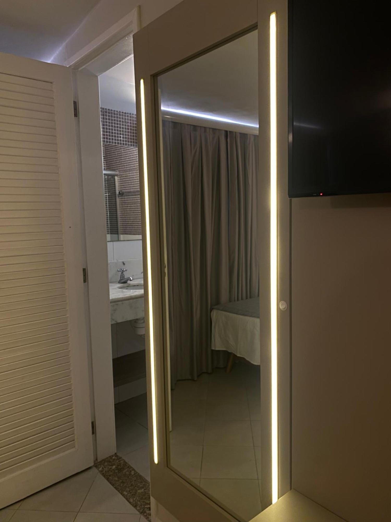 Malibu Plaza Hotel Lauro de Freitas Extérieur photo