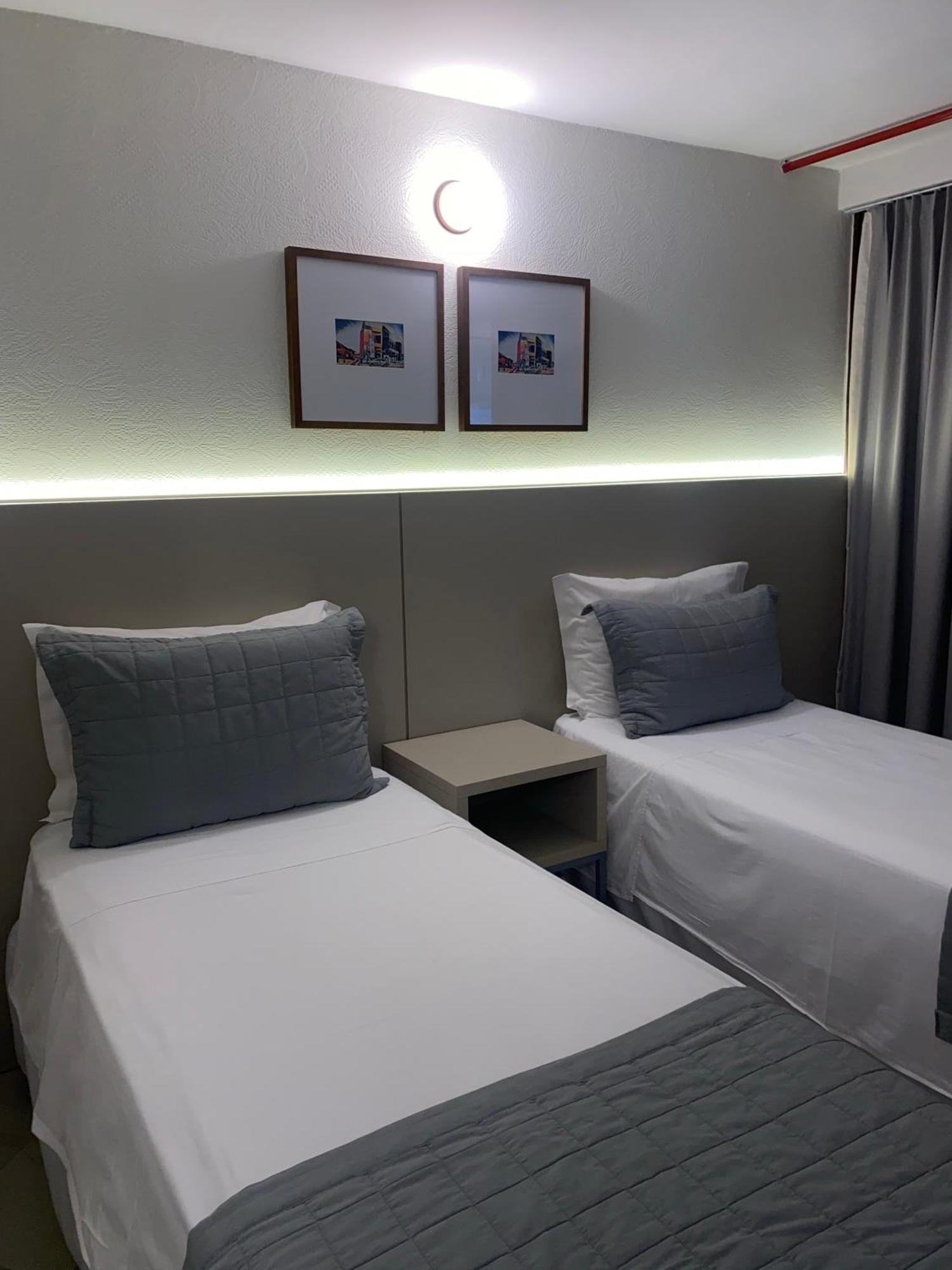 Malibu Plaza Hotel Lauro de Freitas Extérieur photo