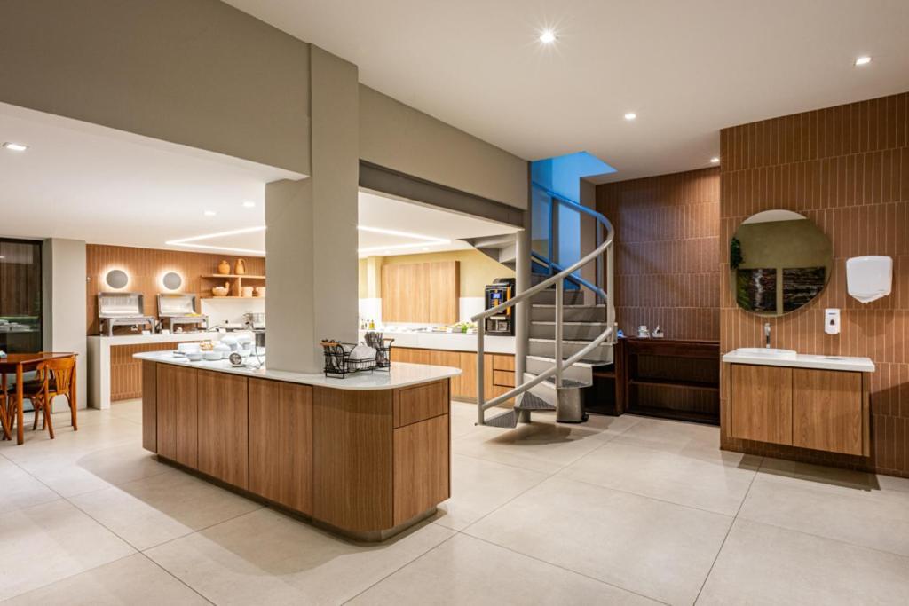 Malibu Plaza Hotel Lauro de Freitas Extérieur photo